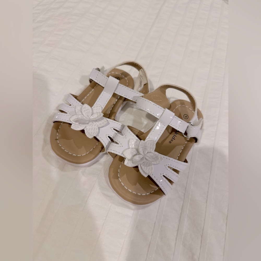 White sandals Toddler size 4